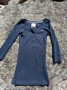 Vintage Hollister Dark Navy Button-Front Fitted Henley Top